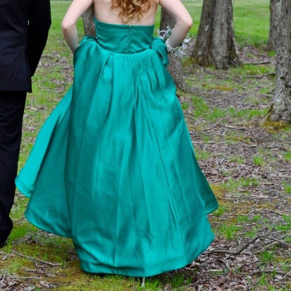 Green Sherri Hill Prom Dress - Picture 3 of 4